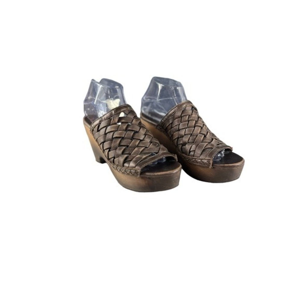 Naughty‎ Monkey Weaved Brown Sandals Womens Size 8